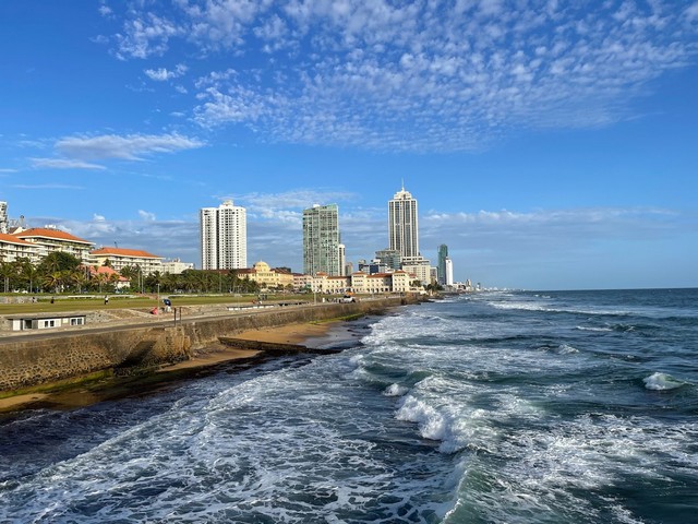 galle face beach colombo